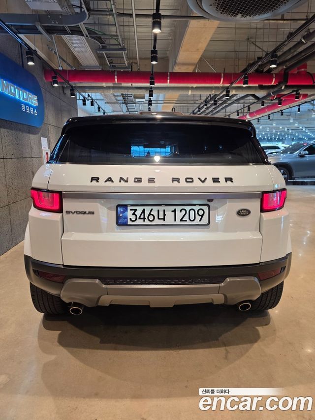 Land Rover Range Rover Evoque 2.0 TD4 SE — пробег 110 000 км — фото 4 из 5