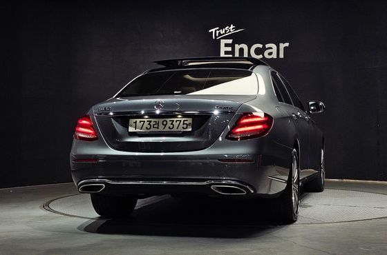 Mercedes-Benz E-Class E450 4MATIC Exclusive — пробег 93 535 км — фото 4 из 5