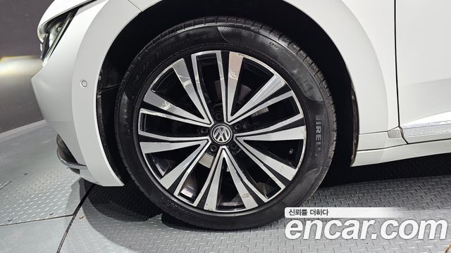Volkswagen Arteon 2.0 TDI Premium — пробег 87 988 км — фото 5 из 5