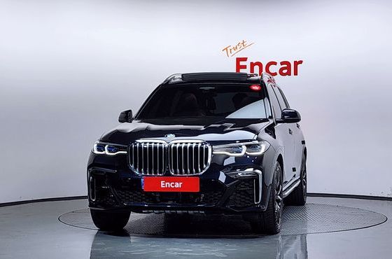 BMW X7 xDrive 40i M Sport 6STR — пробег 28 296 км — фото 3 из 5