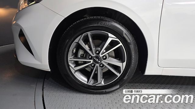 Kia K3 из Кореи Encar