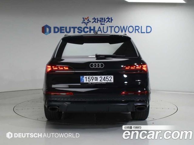 Audi Q7 55 TFSI Quattro Premium — пробег 12 605 км — фото 4 из 5