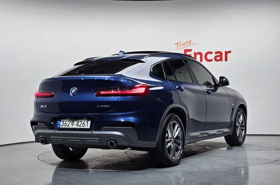 BMW X4 xDrive20i M Sport X — пробег 48 704 км — фото 2 из 5