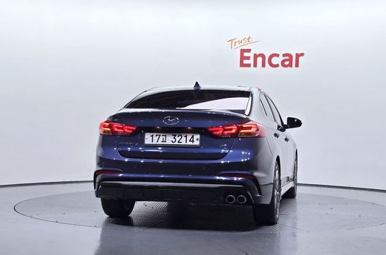 Hyundai AVANTE 1.6 Turbo Sport — пробег 74 806 км — фото 4 из 5