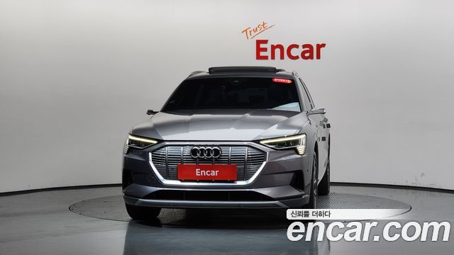 Audi e-tron из Кореи Encar