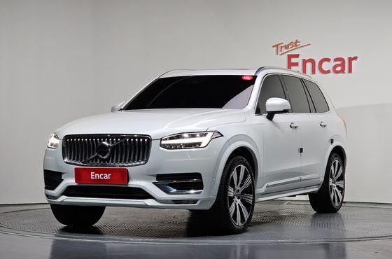 Volvo XC90 B6 Ultimate Bright — пробег 107 126 км — фото 1 из 5