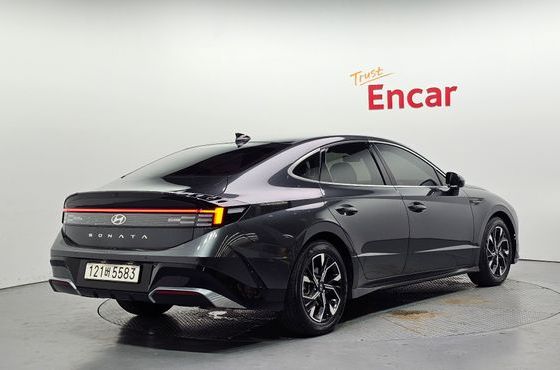 Hyundai Sonata 2.0 Premium — пробег 25 600 км — фото 2 из 5