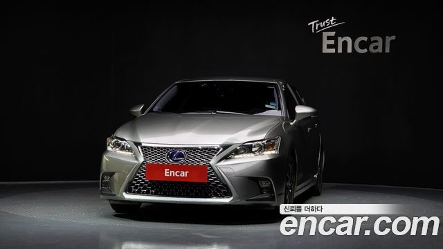 Lexus CT200h из Кореи Encar