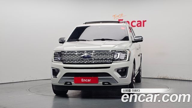 Ford Expedition Platinum 4WD 7Seater — пробег 64 028 км — фото 3 из 5