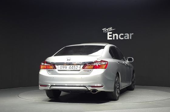 Honda Accord 2.4 9th — пробег 165 480 км — фото 4 из 5