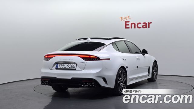 Kia Stinger из Кореи Encar