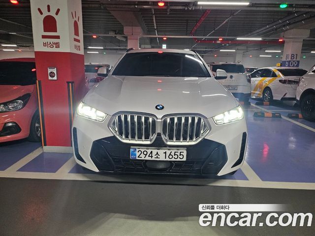 BMW X6 xDrive40i M Sport — пробег 30 150 км — фото 1 из 5