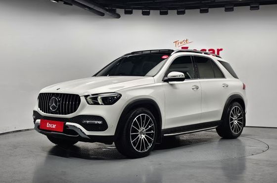 Mercedes-Benz GLE-Class GLE300d 4MATIC — пробег 37 434 км — фото 1 из 5