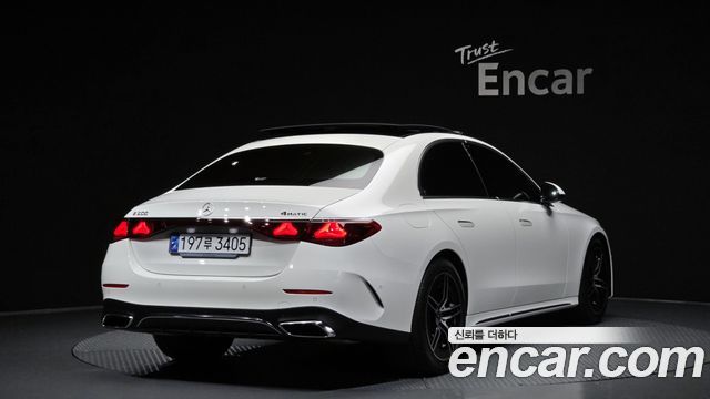 Mercedes-Benz E-Class E300 4MATIC AMG Line — пробег 2 817 км — фото 2 из 5