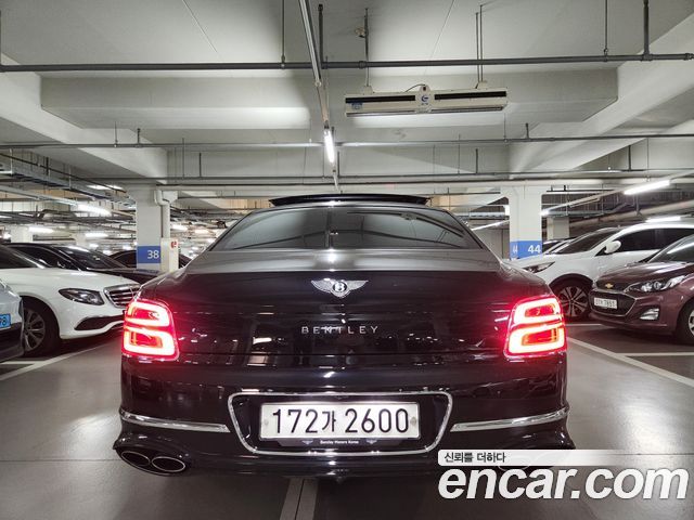 Bentley Flying Spur из Кореи Encar