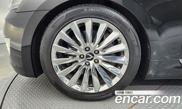 Hyundai Equus из Кореи Encar