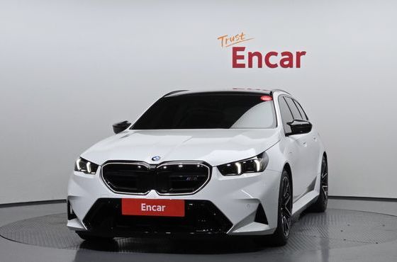 BMW M5 M5 Touring — пробег 5 282 км — фото 3 из 5