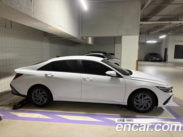 Hyundai AVANTE 1.6 Modern — пробег 10 000 км — фото 2 из 5