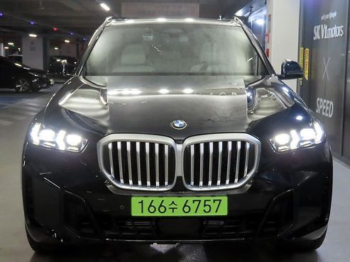 BMW X5 xDrive 40i M Sport — пробег 5 453 км — фото 2 из 5