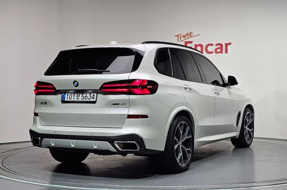BMW X5 xDrive 40i M Sport — пробег 14 240 км — фото 2 из 5