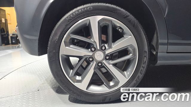 Hyundai Kona из Кореи Encar