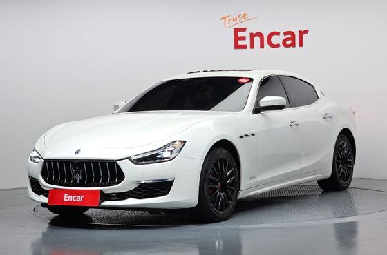 Maserati Ghibli 3.0 Diesel GranLusso 3rd — пробег 124 768 км — фото 1 из 5