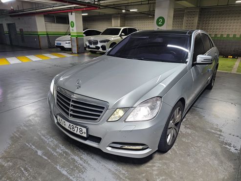 Mercedes-Benz E-Class E350 — пробег 180 000 км — фото 4 из 5