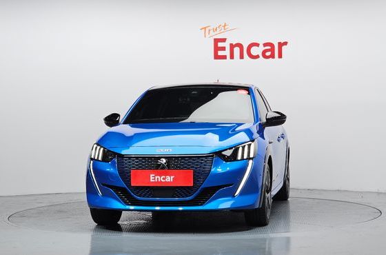 Peugeot 208 GT Line — пробег 70 524 км — фото 3 из 5