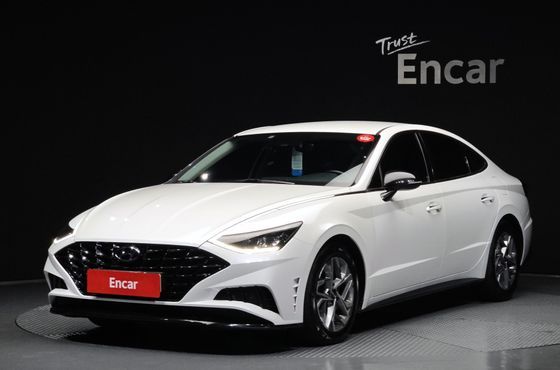 Hyundai Sonata 2.0 Modern — пробег 68 302 км — фото 1 из 5