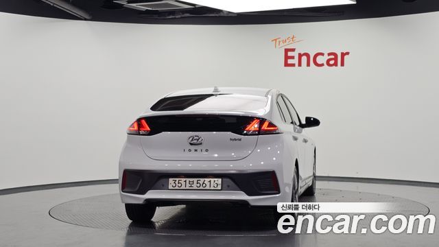 Hyundai Ioniq из Кореи Encar
