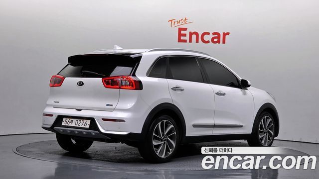 Kia Niro Noblesse — пробег 118 545 км — фото 2 из 5
