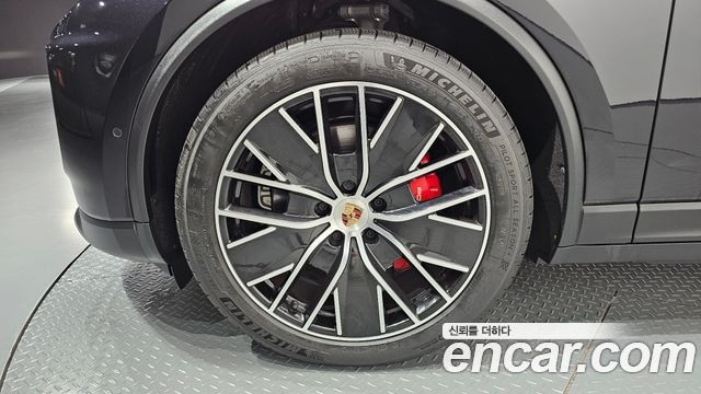 Porsche Macan из Кореи Encar