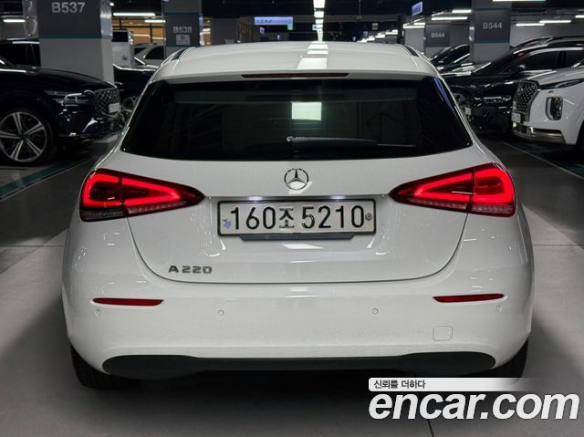 Mercedes-Benz A-Class A220 Hatchback — пробег 79 107 км — фото 3 из 5
