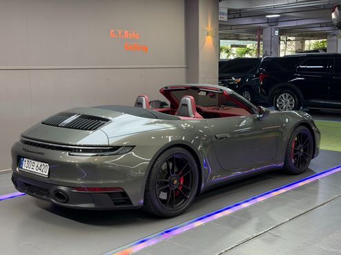 Porsche 911 Carrera GTS Cabriolet — пробег 11 000 км — фото 4 из 5