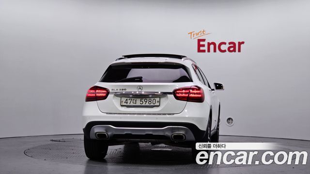 Mercedes-Benz GLA-Class из Кореи Encar
