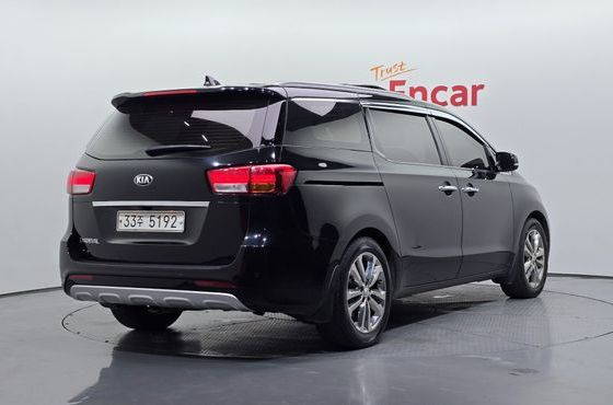 Kia Carnival 9-seater Noblesse — пробег 82 920 км — фото 2 из 5