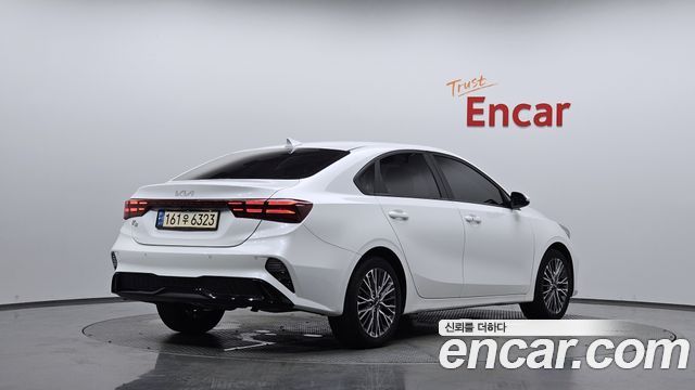Kia K3 из Кореи Encar