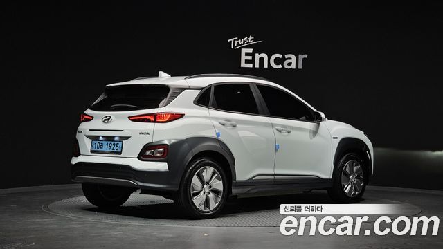 Hyundai Kona из Кореи Encar