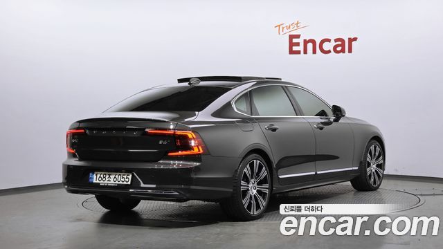 Volvo S90 B6 AWD Inscription — пробег 65 493 км — фото 2 из 5