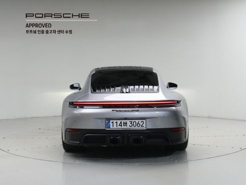 Porsche 911 Carrera GTS — пробег 8 960 км — фото 4 из 5