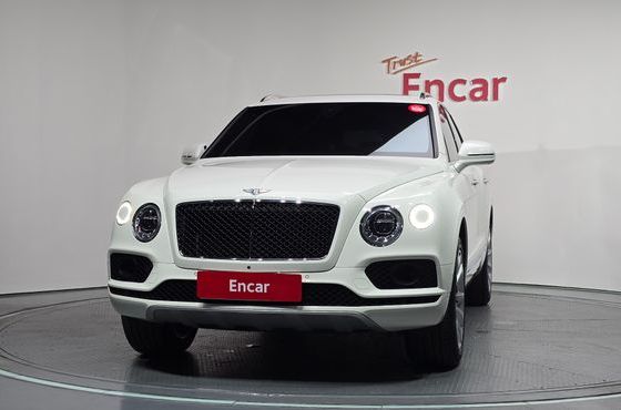 Bentley Bentayga 4.0 V8 — пробег 50 579 км — фото 3 из 5
