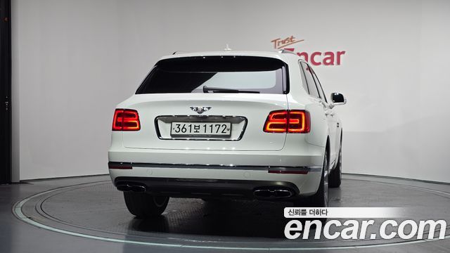 Bentley Bentayga 4.0 V8 — пробег 50 579 км — фото 4 из 5