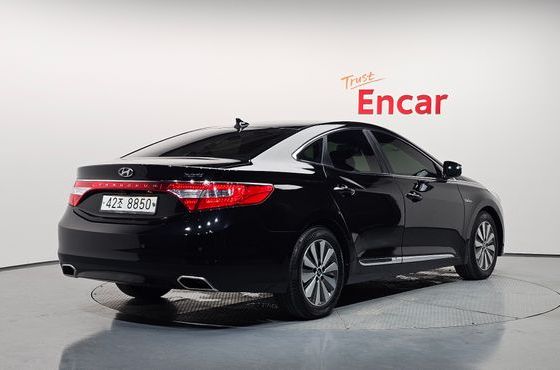 Hyundai Grandeur Premium — пробег 114 652 км — фото 2 из 5