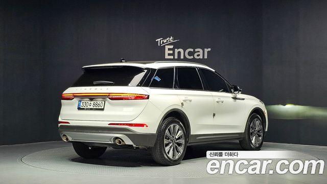 Lincoln Corsair 2.0 Reserve AWD — пробег 43 858 км — фото 2 из 5