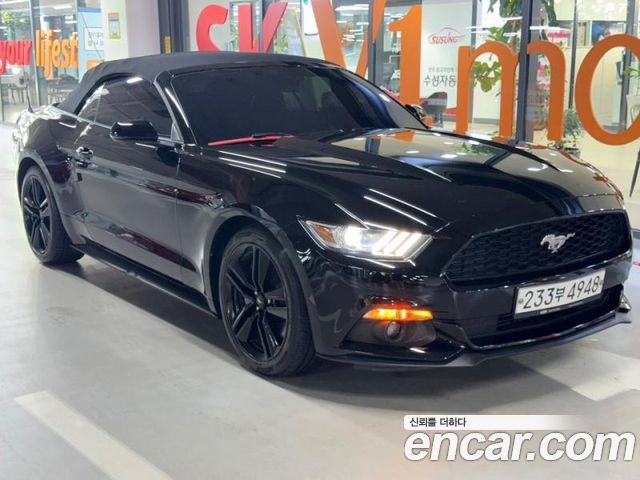 Ford Mustang Convertible — пробег 71 555 км — фото 2 из 5