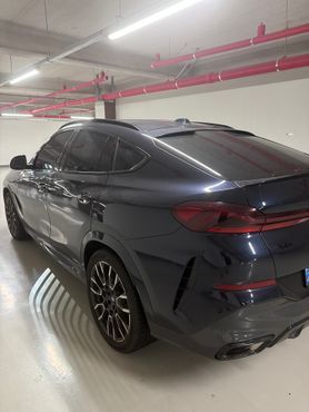BMW X6 xDrive40i M Sport — пробег 5 435 км — фото 2 из 5