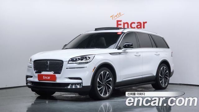 Lincoln Aviator 3.0 Reserve  AWD — пробег 43 215 км — фото 1 из 5