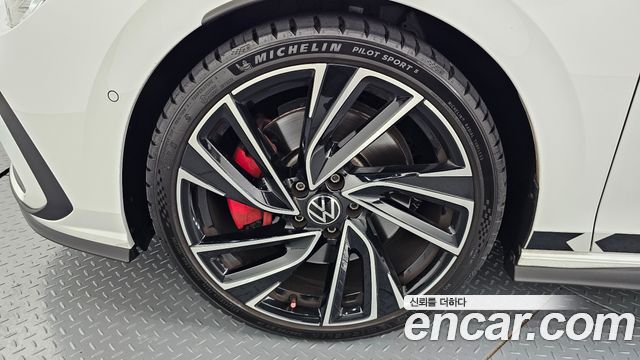 Volkswagen Golf из Кореи Encar