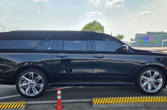 Cadillac Escalade 6.2 ESV ESV Sports Platinum — пробег 9 000 км — фото 4 из 5