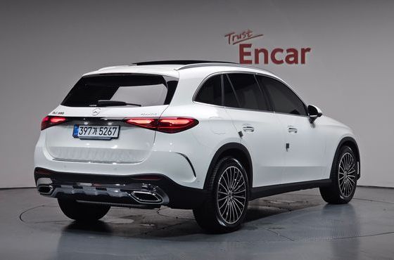 Mercedes-Benz GLC-Class GLC300 4MATIC AMG Line — пробег 4 130 км — фото 2 из 5